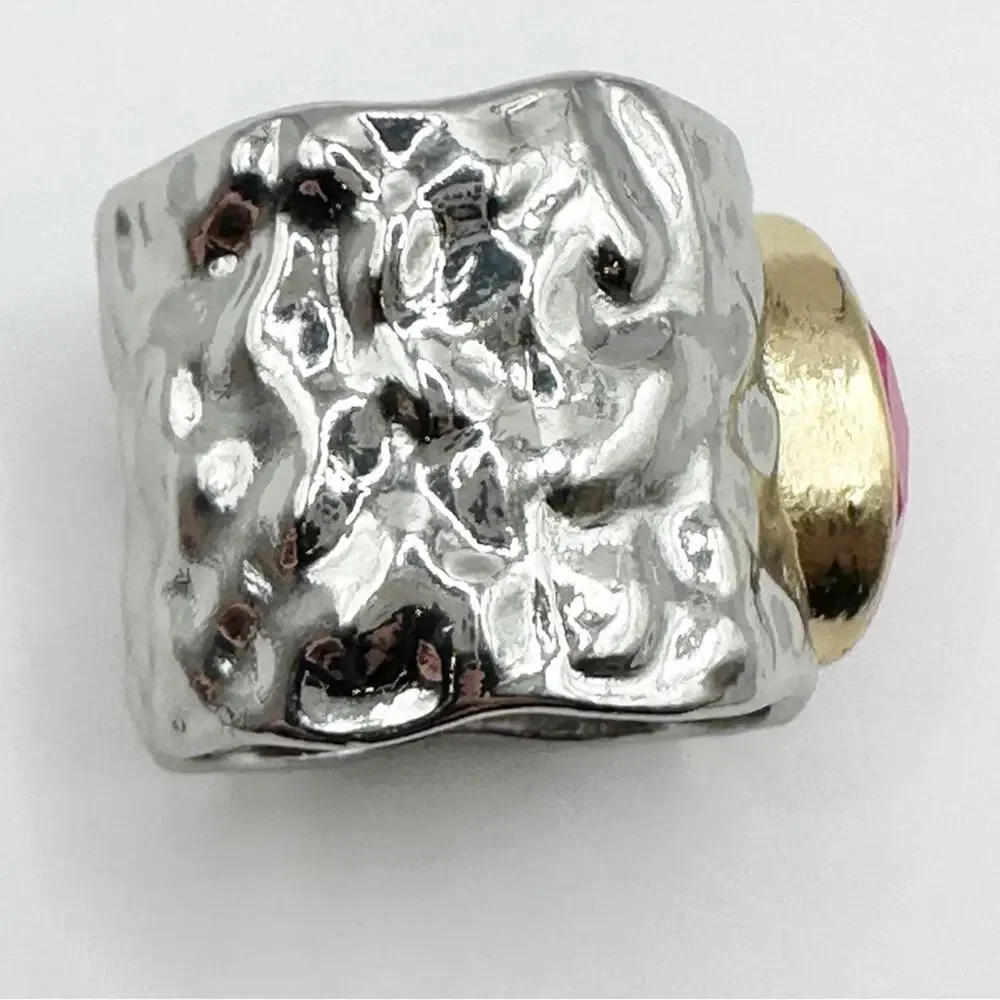 Pink Faceted Ring Hammered Silver Two tone Size 7.5 7 1/2 Costume Jewelry Funky
